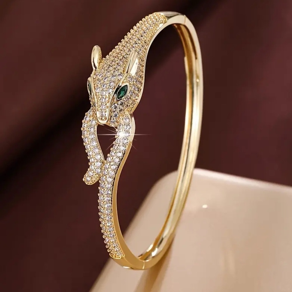 NEW Elegant Gold Panther Bracelet Leopard jaguar bracelet Unique 🐆